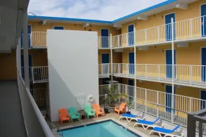 Seaside Inn & Suites - Pool