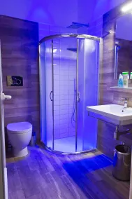 Youth Station Hostel - Badrum