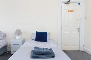 Thornbury Guest House Room 1 - Rum