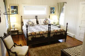 The Coolidge Corner Guest House: A Brookline Bed and Breakfast - Chambre
