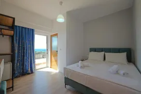 Sunny Hotel - Zimmer