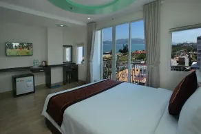 Melyna Hotel Nha Trang Beach - Vue de la chambre