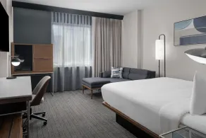 Courtyard by Marriott Calgary Downtown - Room
