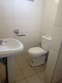 Le Parlour - Bathroom