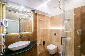 Hotel Royal Palace Jalgaon - Baño