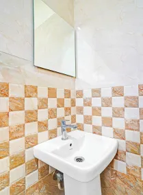 Super Townhouse Lohegaon Near Pune Airport Formerly Landmark Regency - Bathroom