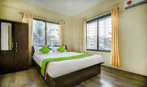Treebo Sayaji Residency - Room
