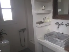 The Hill Top House in Kea - Bathroom