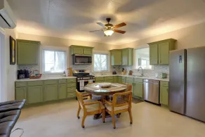 Welcoming Port Clinton Vacation Rental! - Innvendig