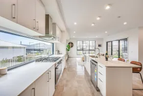 StayAU 5BR Family Getaway GreaterGeelong in Duneed - Private kitchenette