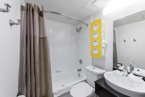 Motel 6-Warminster, PA - Salle de bain