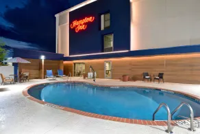 Hampton Inn Greenwood - Pool