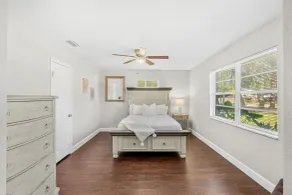 4195 Tenth Street - Chambre