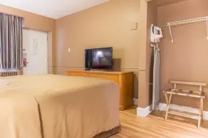 Econo Lodge Downtown - Chambre