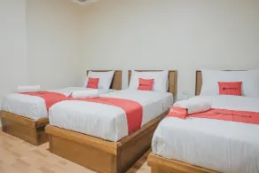 Sans Vibes Joe Hotel Soekarno Hatta Airport - Room