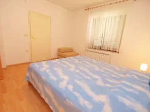 Apartment 21 - Room