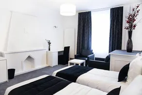 Hotel Satellite - Camera
