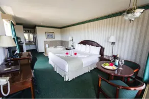 Emerald Dolphin Inn & Mini Golf - Chambre