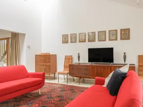 Frater House - Interior