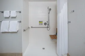 Holiday Inn Express & Suites Chico by IHG - Chambre