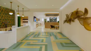 Green Grove Hotel - Lobby