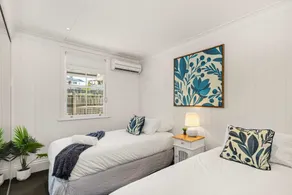 Pet Friendly Family Home In Brisbane - Relocations and Family Stays - Fast Internet - Parking - Netflix - Zimmer
