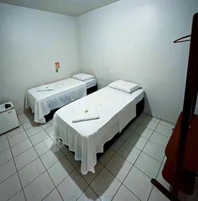 Nunes Hotel - Zimmer
