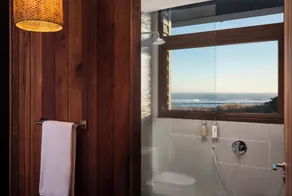 Hotel Alaia - Bathroom