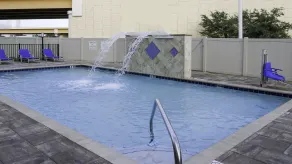 Holiday Inn Express & Suites - Tampa East - Ybor City by IHG - Piscine