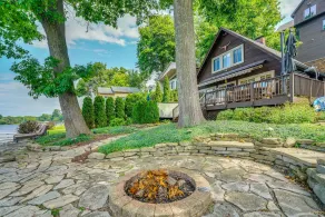Dock, Hot Tub & More! Lakefront Ortonville Oasis - Innvendig