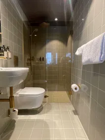 Hotel Petra - Bathroom