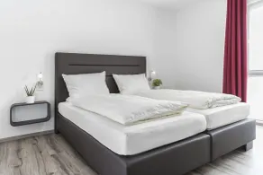 Business and Family Homes - Quarto