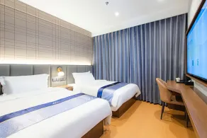 Aifeel Hotel Beijing Capital Airport T3 - Ausblick vom Zimmer