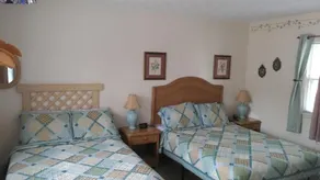 Midway Lodging - Habitación