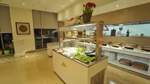 Pride Premier Udaipur - Restaurant