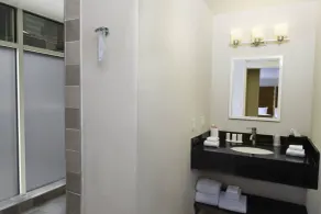 Fairfield Inn & Suites by Marriott New York Manhattan/Fifth Avenue - Salle de bain