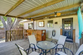 Quite Peace w/ Starry Nights: Ranch Home in Azle - Interiör