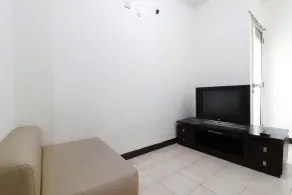 Rent House Center at Apartement Mediterania Gajah Mada - Værelse