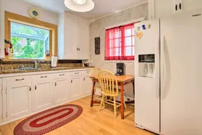 Elegant Home w/ Deck, 5 Blocks to Mayo Clinic - Interior