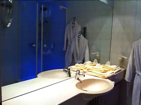 Parkhotel - Baño