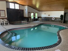 Country Inn Deerwood - Pool
