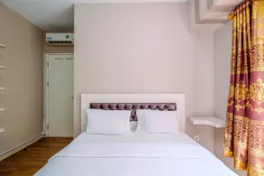 Modern Furnished 3BR at Springlake Summarecon Bekasi Apartment By Travelio - Zimmer