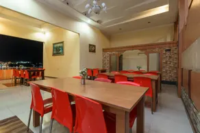 RedDoorz at Sedayu 2 Near Danau Toba Parapat - Restaurant