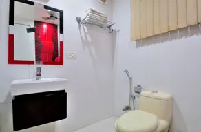 THE BONLON INN-NEAR BLK HOSPITAL - Salle de bain