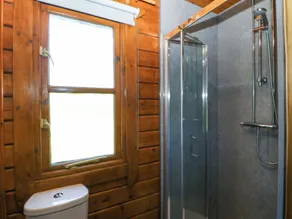 Lodge 9 - Bron Eifion - Bathroom