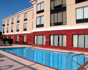Holiday Inn Express & Suites Tupelo by IHG - Piscine