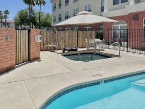 Country Inn & Suites by Radisson, Tucson Airport, AZ - Piscine