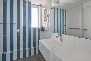 Rydges Cronulla Beachside - Bathroom