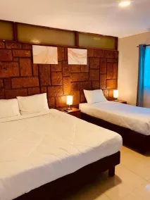Peninsula Hostel - Room