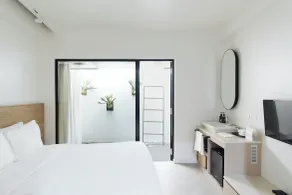 Lloyd's Inn - Room